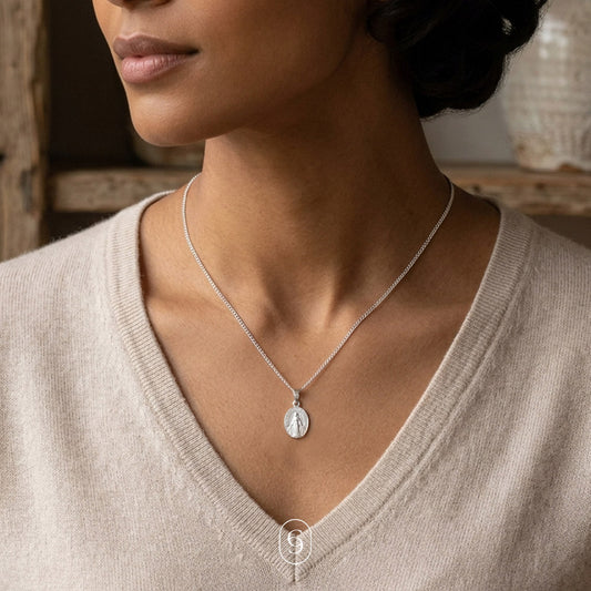 collar virgen Concepción (plata de ley 925)